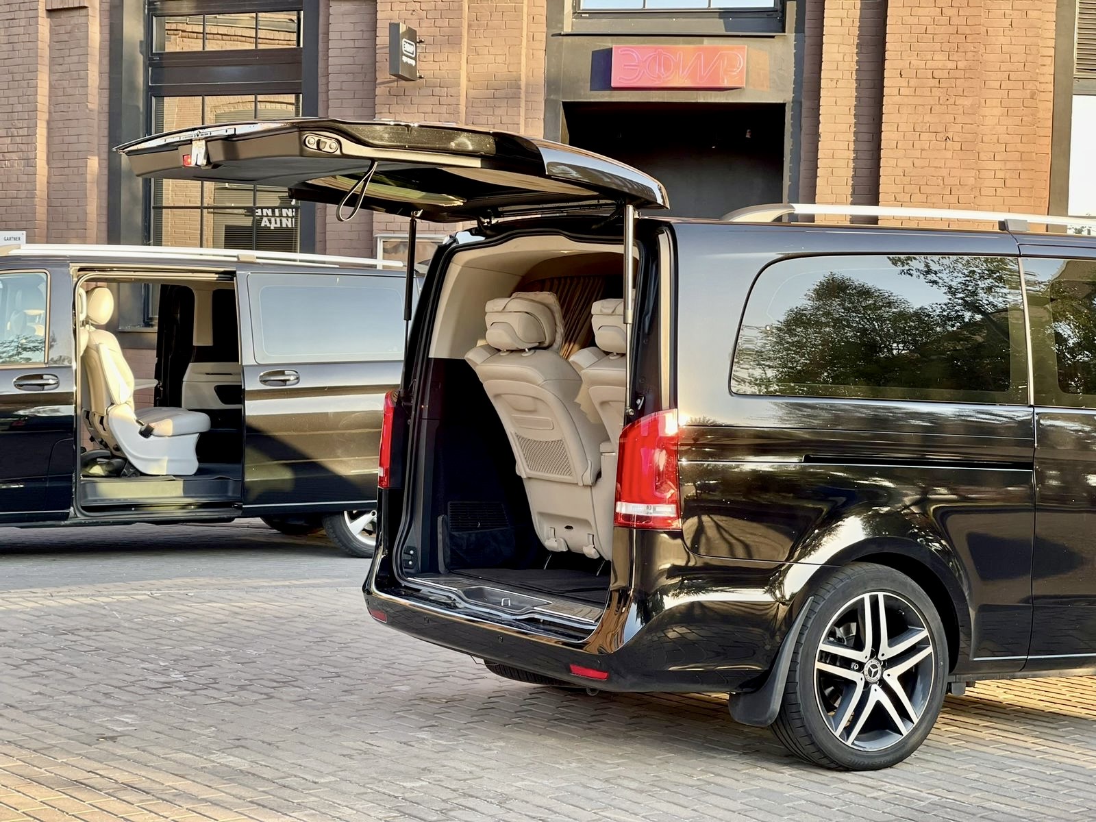 Mercedes-Benz V-class Business (Кабинет) Extra Long 2022г — изображение 3