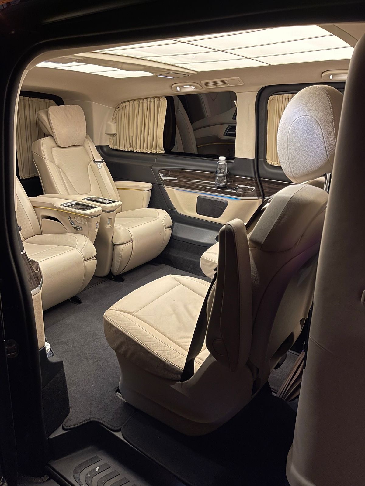 Mercedes-Benz V-class Business (Кабинет) Extra Long 2022г — изображение 4