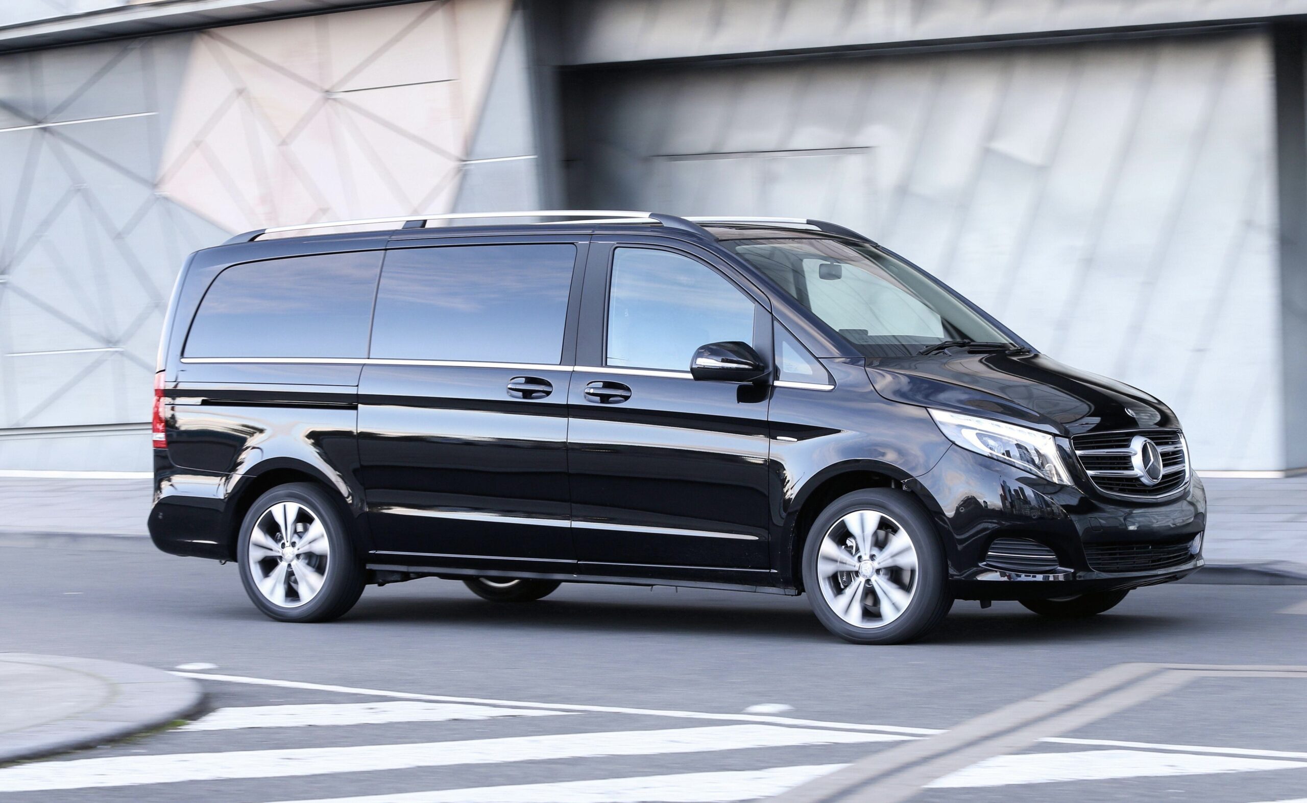 Mercedes-Benz V-class Extra Long 2014-2019гг — изображение 2