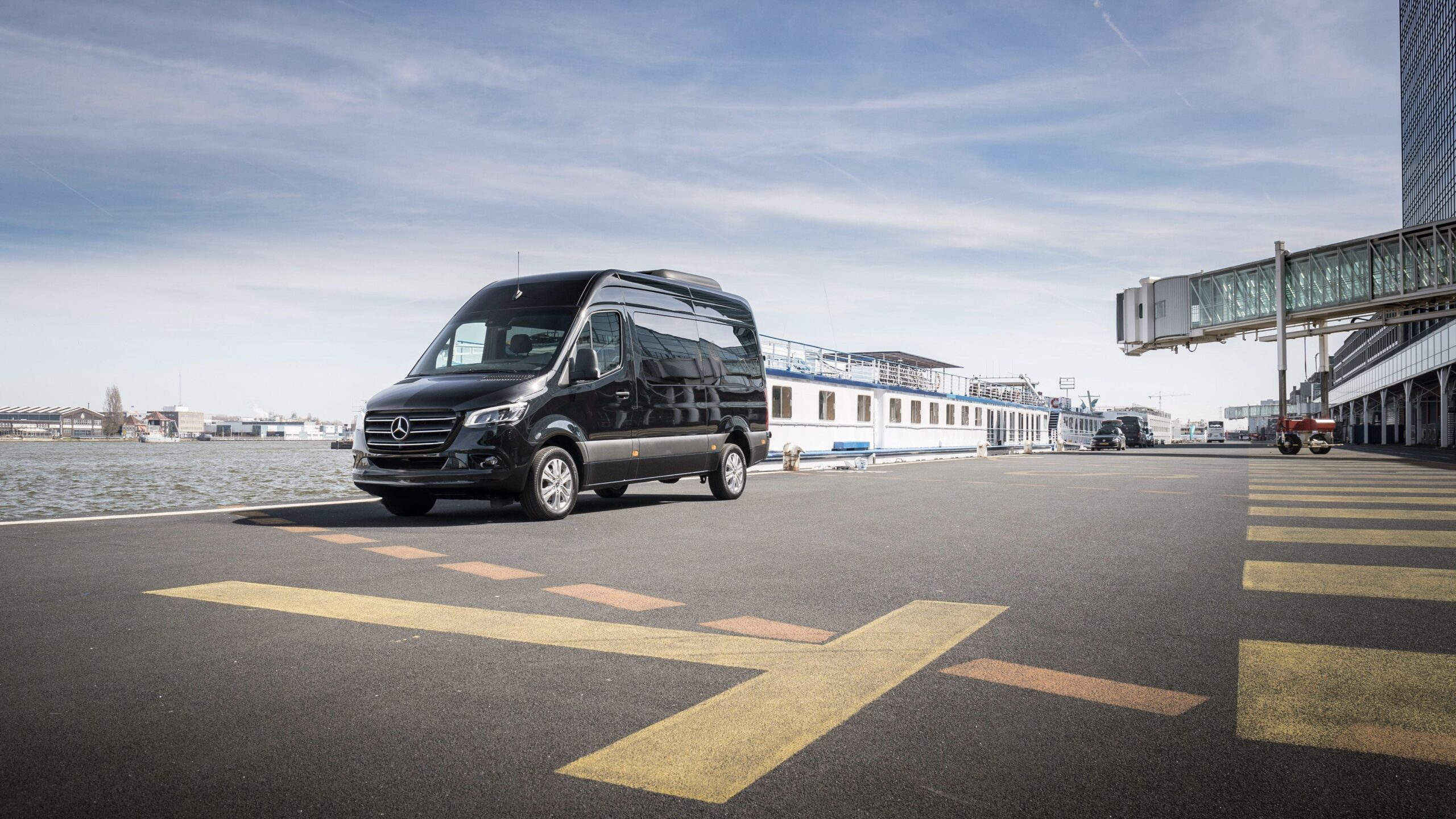 Mercedes-Benz Sprinter W907 2021г — изображение 3