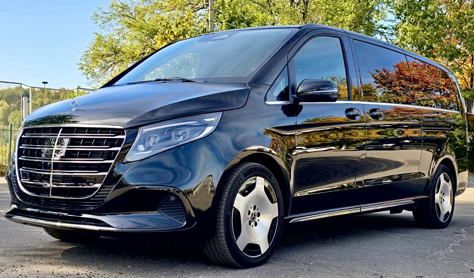 Mercedes-Benz V-class Extra Long 2025г — изображение 2